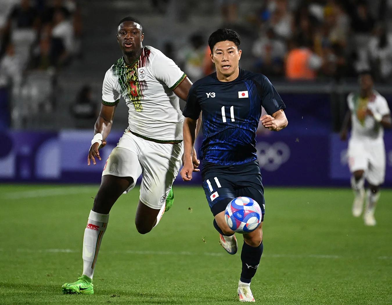 Rookie在日本队比赛中险胜，反败为胜引发热议！-熊猫直播